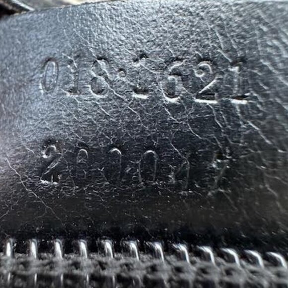 GUCCI VINTAGE BELT BAG/CROSS BODY BAG WITH ADJUSTABLE STRAP. - Picture 3 of 14